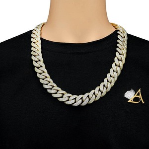 Collar de Punta de Moissanita Vermeil de Oro Amarillo de 14K Cadena de Eslabones Miami Cadena Cubana de Diamantes de Plata 925 Sólida Disponible Oro Blanco - Product Image 1