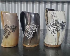 2025 Tazas para beber cerveza de cuerno de tendencia Forma y tamaño únicos con diseño personalizado Perfecto para bares Hotel Restaurante Uso de Vasos - Product Image 4