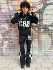 Conjunto OEM personalizado de pantalones de chándal acampanados y Sudadera con capucha unisex, chándales bordados, sudadera recortada con capucha y conjunto de Jogger apilado para hombre - Product Image 4
