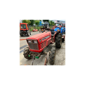 YANMARR YM Wheel Tractor 10 HP Motor diésel de alta calidad OEM Exportar potencia agrícola con rodamiento y motor - Product Image 4