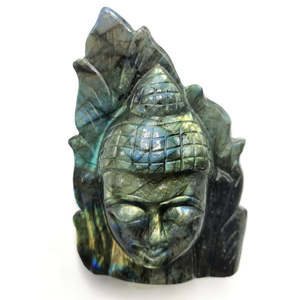 Tête de Bouddha en cristal de labradorite sur feuille - sculpture artisanale du Bouddha serein et méditant - cristal/reiki/chakra - 5 - Product Image 1