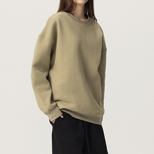 Pull à capuche surdimensionné pour femmes personnalisé de haute qualité avec Boxy Fit Essential Sweatshirts vierges Impression de logo personnalisé en gros - Product Image 4