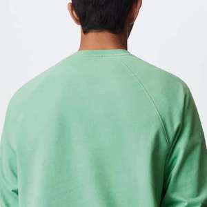 Sweat-shirt à col rond de couleur personnalisée pour hommes et femmes manches longues et haut à la mode décontracté avec motif imprimé polaire d'hiver - Product Image 5