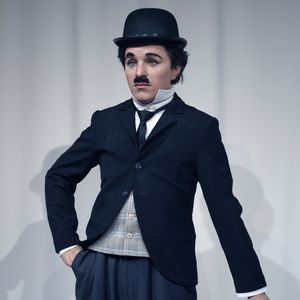 Décoration de parc à thème, figurine en cire grandeur nature de l'acteur américain célèbre, sculptée à la main, haute simulation, forte durabilité - Product Image 5