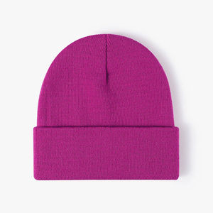 Vente en gros de bonnets tricotés personnalisés pour pêcheurs, bonnets tricotés personnalisés style crâne, fournisseur de bonnets, faible MOQ, livraison rapide, usage décontracté - Product Image 1