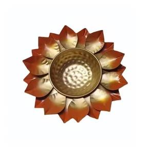 Urli martillado redondo moderno con hojas vintage, vajilla de metal para decoración del hogar y decoración de mesa de fiesta - Product Image 2