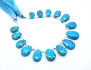 Cuentas en forma de lágrima de pera Lisa turquesa natural Arizona, cuentas de piedras preciosas turquesas de 7 pulgadas - Product Image 3