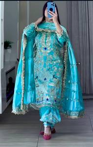 Nouvelle robe de soirée Salwar Kameez de créateur en crêpe naturel avec broderie lourde et travail de séquence de 5 mm, séchage rapide, toutes saisons - Product Image 2