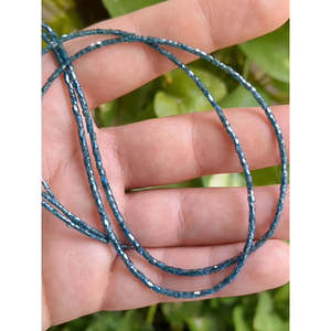 Diamants naturels de qualité supérieure, perles en tube de diamants bleus - Product Image 1