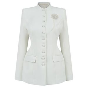 Chaqueta Milana de alta calidad para mujer Estilo elegante Hecho en tela de lana de Vietnam con decoración de perlas Servicios ODM disponibles - Product Image 3