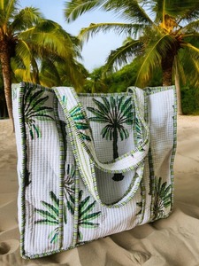 กระเป๋าโท้ทของผู้หญิงผ้าคอตตอนบุผ้าซับในพิมพ์ลายบล็อกตัวเลือกขายส่งสำหรับจัดระเบียบซักได้ - Product Image 3