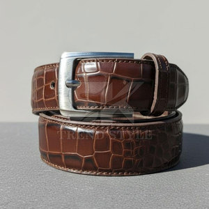 Cinturón de Cuero con Estampado de Cocodrilo de Lujo para Mujer, Material Suave, Ajuste Cómodo y Estilo Moderno - Product Image 2