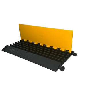 Protector de Cables de Seguridad de Polietileno de Alta Resistencia de 5 Canales con Resistencia a los Rayos UV y al Agua para Uso en Interiores/Exteriores - Product Image 1