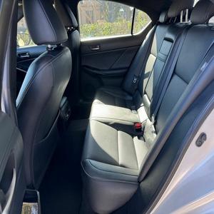 ¡Oferta Imperdible! Lexus IS 300 2021 Súper Limpio, 2.0L 4 Cilindros Turbo 8A, Tracción Trasera, Automático, Blanco Perla Eminent, Sedán de Lujo - Product Image 5