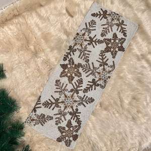 Camino de mesa con cuentas superior, venta al por mayor, camino decorativo con cuentas de vidrio y diseño floral hecho a mano para camino de mesa elegante - Product Image 4