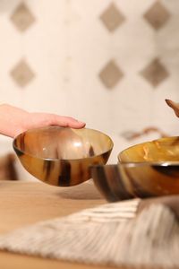 CUENCO DE CUERNO SOSTENIBLE DE RESINA PARA Utensilios de cocina bohemios Cuenco de cuerno profundo hecho a mano con color natural a la venta Genuino único y - Product Image 6