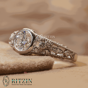 Anillo de Compromiso de Diamante de Corte Redondo Estilo Vintage con Engaste de Puntas en Oro Rosa y Plata de Ley para Mujer - Product Image 3