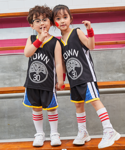 メッシュキッズバスケットボールユニフォームセット ポリエステル製スポーツバスケットボールジャージ トレーニングTシャツ 男の子用屋外練習着 # 4人のモブリー - Product Image 3