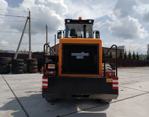 16,4 Ton CDM853NG Mid Wheel Loader AC ROPS Cab Cubo de enganche rápido Extendiendo grava para carreteras temporales en sitios de energía de tuberías - Product Image 2