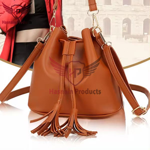 Colección de bolsos de alta calidad: bolsos de mano de cuero genuino con color y logotipo personalizados, ideales para declaraciones de moda diarias - Product Image 2