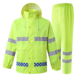 Chubasquero reflectante ligero más vendido para la temporada de invierno Trajes de lluvia transpirables impermeables Precio al por mayor Trajes de lluvia hechos a medida - Product Image 6