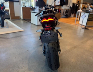 Moto/Scooter 2026 Tuono660 Factory660 659cc 105HP 77.2kW 10 400 tr/min 6 vitesses, disponible pour livraison immédiate - Product Image 3