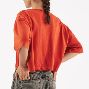 Top court rouge ample à manches courtes en coton pour femme, streetwear décontracté, basique, tendance d'été, 2025 - Product Image 6