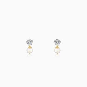 Boucles d'oreilles or diamant floral avec perles - Product Image 1