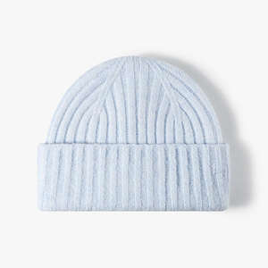 Gorro de Invierno Personalizado, Lindo, de Alta Calidad, Cálido y Acogedor para Hombres y Mujeres - Product Image 4