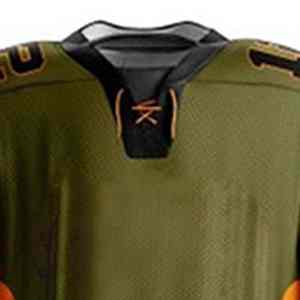 Uniforme de hockey sobre hielo personalizado con impresión por sublimación, tejido elástico y ajuste perfecto para jugadores de todos los niveles. - Product Image 3
