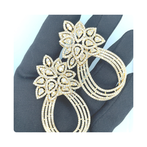 Pendientes de diseñador de oro amarillo de 14kt con diamantes de laboratorio Pendientes de diamantes de lujo - Product Image 3