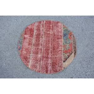 Alfombra Roja turca vintage de 2,8x2,8 pies, diseño ecléctico de retazos, lana, área grande, área rectangular, 10mm, abstracto para látex de pasillo - Product Image 1