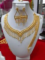 Parure de bijoux classique plaquée or 24 carats pour femme, style vintage, collier et boucles d'oreilles Comores Mayotte, fabriquée en Allemagne, États-Unis, France, en alliage
