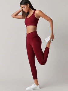 Entrenamiento Fitness Ladies Yoga Sets Ropa de gimnasio sin costuras de alta calidad Ropa de yoga Mujeres Precio barato Conjuntos de Yoga de dos piezas - Product Image 4