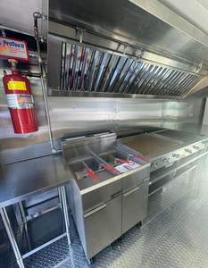 รถพ่วงขายอาหารเคลื่อนที่พร้อมกระจกและสแตนเลสสำหรับขายขนมและอาหารจานด่วน - Product Image 6