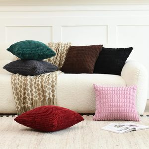 Almohada decorativa Bohemia a rayas de pana de 18x18 pulgadas, decoración sencilla y moderna para el hogar para sala de estar, sofá cama, técnica de punto para Hospital - Product Image 1