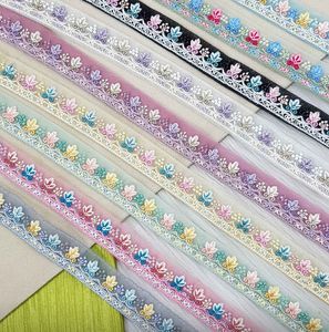 Lacets brodés sur mesure à motifs floraux sur tissu de base en filet multicolore avec fil multicolore de 1 pouce de largeur - Product Image 2