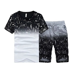 Conjunto de camisas y pantalones cortos de manga corta estampados Traje de verano para hombre Conjunto corto de dos piezas de alta calidad para hombre - Product Image 2