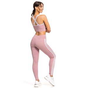 Vente en gros Nouvel ensemble de vêtements de yoga pour femmes Qualité supérieure Respirant Durable Vêtements de yoga pour femmes Meilleur style tendance - Product Image 6