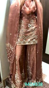 Designer moderne non cousu brodé à la main belle tenue de fête costumes indien mode avant style traditionnel - Product Image 2