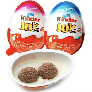 Kinder Sorpresa Edición Limitada Serie Dinosaurios con Juguetes de Criaturas Prehistóricas en Cajas de Exhibición de 24 Unidades, Suministro al por Mayor - Product Image 2