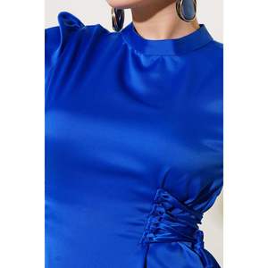 ชุดเดรสผ้าซาตินพร้อมเชือกด้านข้างแต่งด้วยเชือก - Product Image 3