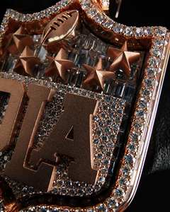 Colgante de diamantes de moissanita de tendencia para joyería elegante y celebración de bodas a los mejores precios de la India - Product Image 3