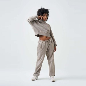 Stylish Women French Terry Mock Neck Sweatsuit - Soft and Comfortable <b>Two</b>-<b>Piece</b> Outfit Ideal for <b>Lounging</b> and Casual Wear - Product Image 3