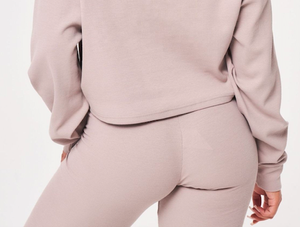 เสื้อสเวตเตอร์คอครอปโอเวอร์ไซส์ผ้าคอตตอนผ้าฟลีซให้ความอบอุ่นแบบสวมศีรษะสำหรับผู้หญิงกำหนดเองฤดูใบไม้ร่วง - Product Image 6