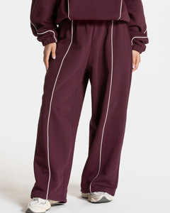 ชุดกีฬาระบายเหงื่อของผู้หญิงชุดวอร์มสองชิ้นเสื้อฮู้ดทรงลูกพลัมมีท่อโลโก้ออกแบบได้ตามต้องการ - Product Image 3