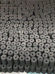 Briquetas de carbón de aserrín hechas a máquina Combustible de biomasa de quema limpia sin humo para cocinar barbacoa - Product Image 5