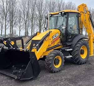 Chargeuse-pelleteuse JCB 3CX d'occasion 2024 en bon état avec moteur de 100 CV |   Livraison rapide disponible - Product Image 3