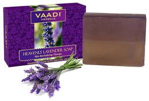 สบู่สมุนไพรวาดี เฮฟเวนลี่ ลาเวนเดอร์ 75 กรัม ผสมสารสกัดโรสแมรี่ ผลิตด้วยมือ ช่วยบำรุงผิวชุ่มชื้น สำหรับผู้หญิง เพื่อการผ่อนคลาย - Product Image 2