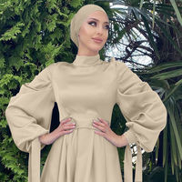 Nouveautés 2024 ODM Dubaï Abaya arabe pour femmes en polyester, grande taille, ouverte sur le devant, élégante, respirante, sans couture, anti-plis, printemps